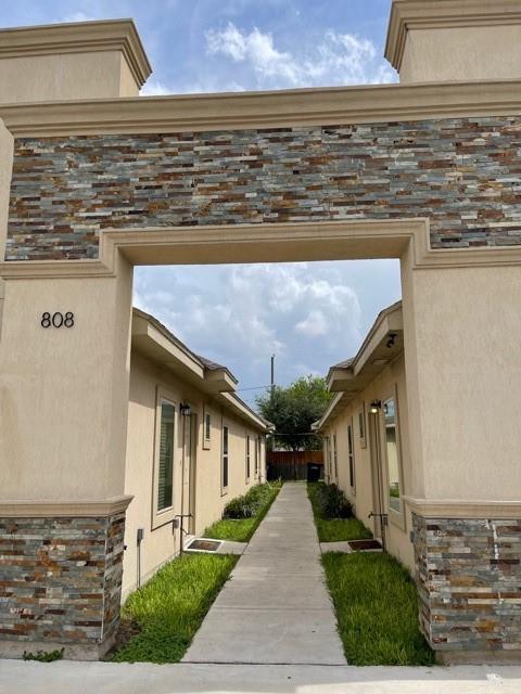 808 E Myrtle Beach Ave E, Mcallen, TX 78503 photo 1