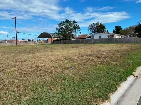 3934 Leigh Dr, Corpus Christi, TX 78408