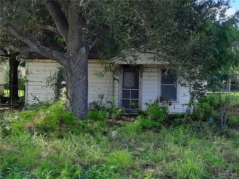 202 Templeton St, Combes, TX 78535 photo 1