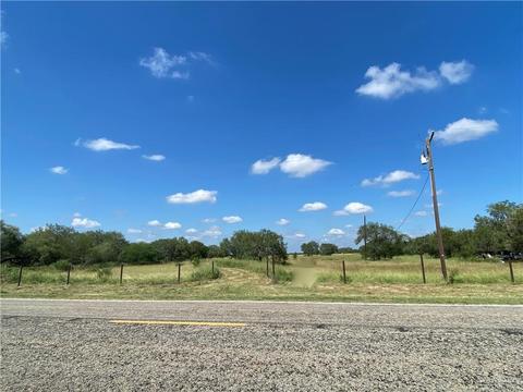 9400 Fm 1329, Rios, TX 78349