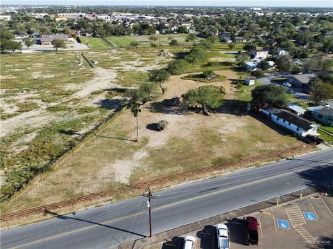 910 N Flag St, Pharr, TX 78577