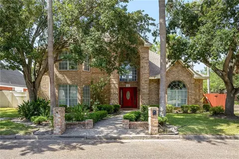 100 E Xenops Ave E, Mcallen, TX 78504