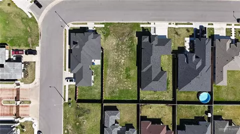5905 Pelican Ave, Palmhurst, TX 78573