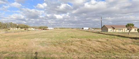 5438 Pfc Pedro Martinez Rd, Mercedes, TX 78570