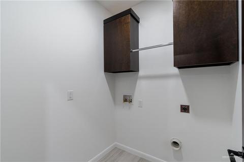 1841 Sunset Dr, Mission, TX 78572