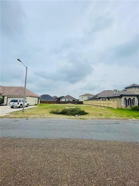 2615 Fresno Ave, Hidalgo, TX 78557