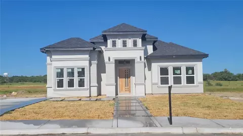 811 Falcon Dr, Rio Grande City, TX 78582
