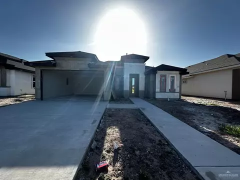915 Rockford Dr, Alton, TX 78573