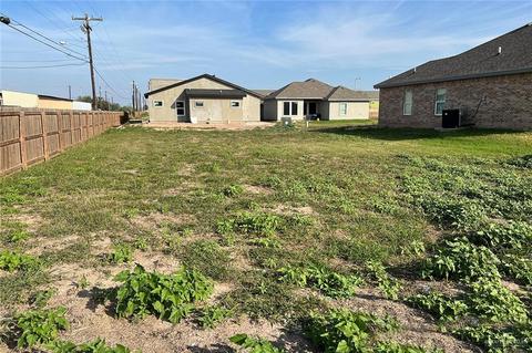 526 Oak Ridge St, Donna, TX 78537