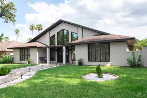 317 Xanthisma Ave W, Mcallen, TX 78504