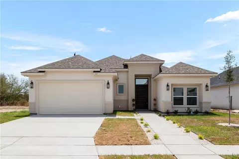 712 Spring Dr, Alton, TX 78573