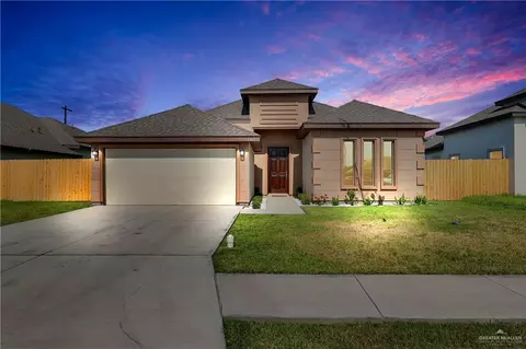 1316 S Waxahachie St, Alton, TX 78573