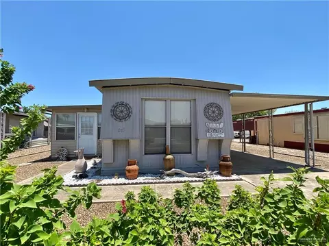 207 Covered Wagon Dr, Mission, TX 78574