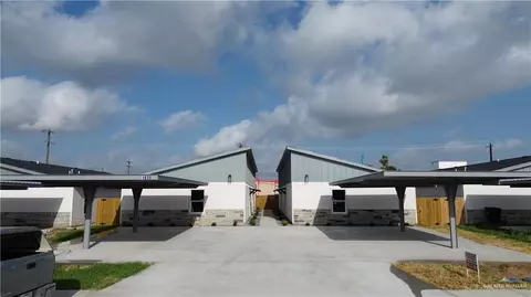 1614 Playa Dr, Weslaco, TX 78596