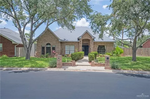 7033 N 1st St, Mcallen, TX 78504