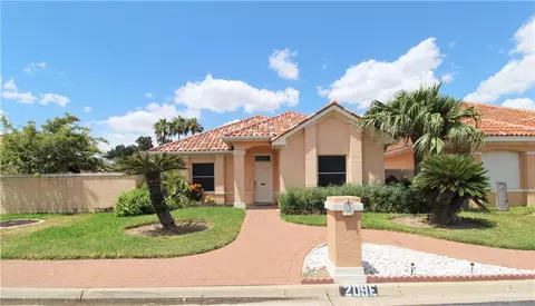 209 E Yucca Ave, Mcallen, TX 78504