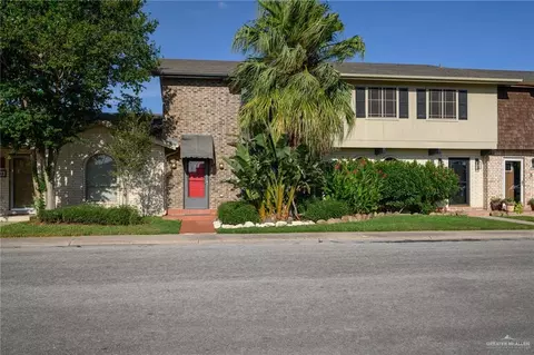 39 Los Amigos, Palm Valley, TX 78552