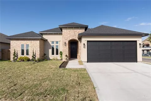 1205 S San Antonio St, Alton, TX 78573