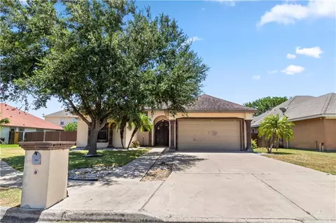 2804 Orange St, Mission, TX 78574