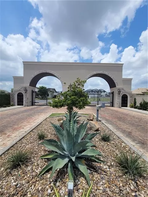 416 W Columbia Ave, Mcallen, TX 78504