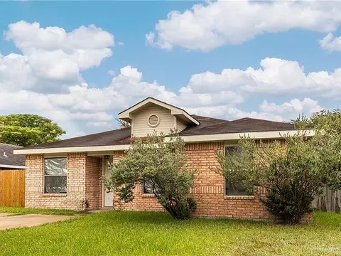 3903 Agassi Dr, Weslaco, TX 78596