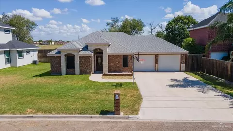 1021 Shavano St, Edinburg, TX 78541