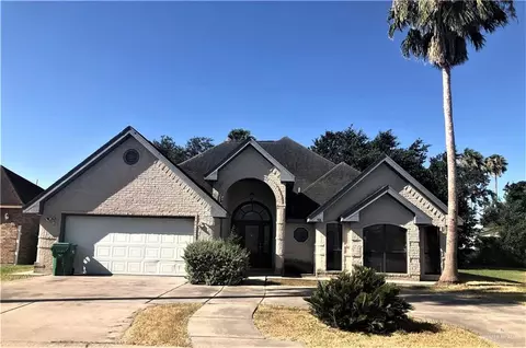 906 Delta Dr, Pharr, TX 78577
