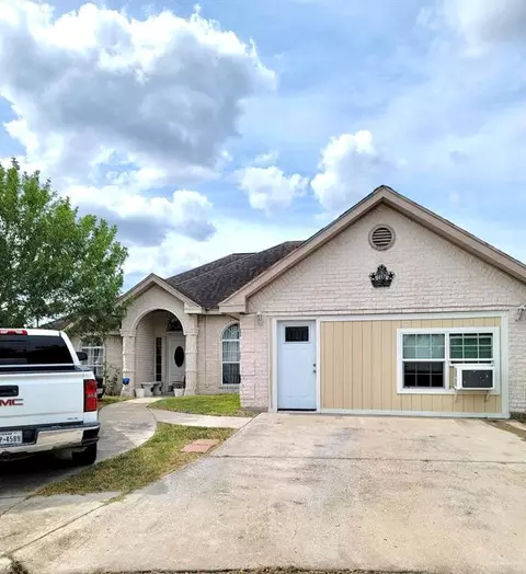 817 Sabal Ave, Elsa, TX 78543