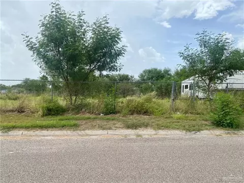 3017 Luxury Ln, Edinburg, TX 78542