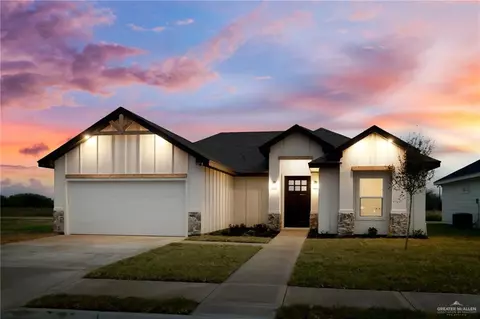 1004 Broken Arrow Dr, Alamo, TX 78516