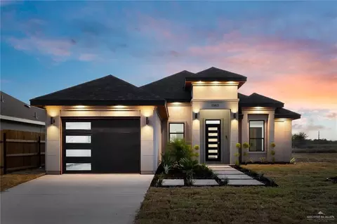 10801 N Baylie Bear Dr, Edinburg, TX 78541