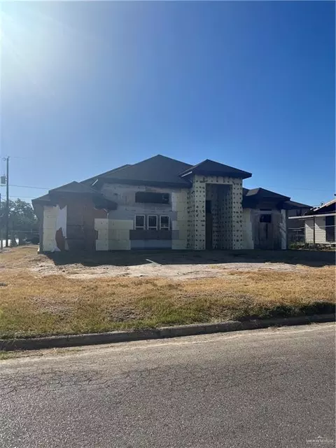 201 Paseo De Tranquilidad St, Mission, TX 78573