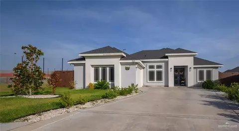 707 Despertar Dr, Pharr, TX 78577
