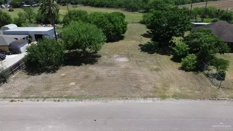 7726 Virginian Dr, Weslaco, TX 78599