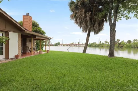 115 Lakeshore Dr, Brownsville, TX 78521