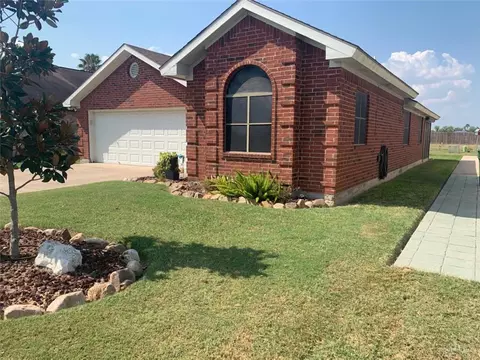 308 Diana Dr, Alamo, TX 78516