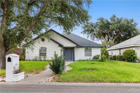 813 Fairway Dr, Mission, TX 78572