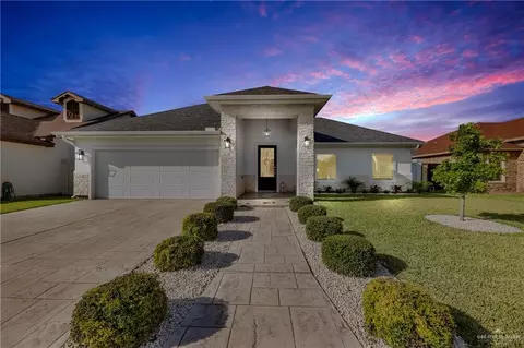 813 W Iroquois Ave, Pharr, TX 78577
