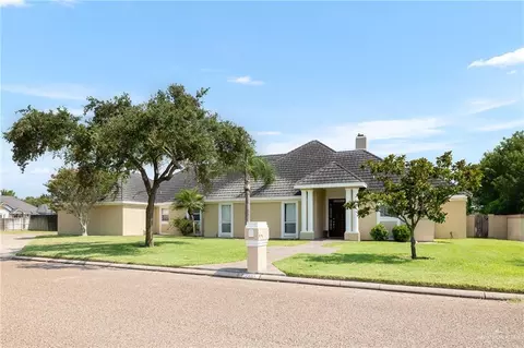 2401 El Encino Dr, Palmhurst, TX 78573