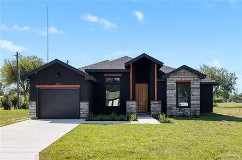 404 S Magnolia Hts, La Feria, TX 78559
