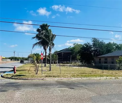 443 W Ciro Caceres Ave, Elsa, TX 78543