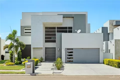 200 S Grovewood Ave, Mission, TX 78572