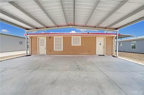 2011 E Bogey Dr, Mission, TX 78572