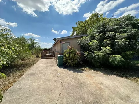 107 This Way Ave, Pharr, TX 78577
