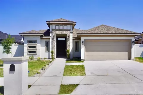 1702 Lago Michigan, Edinburg, TX 78542