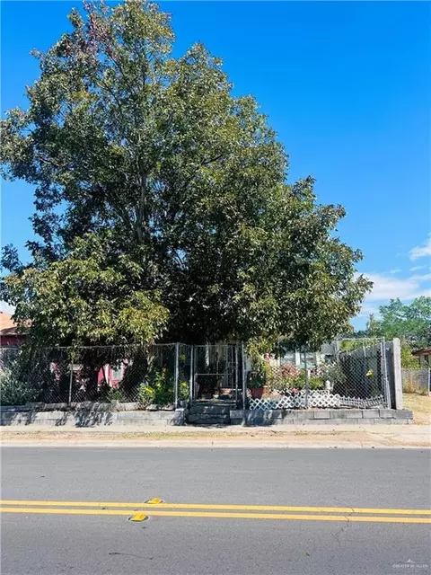 815 S 15th St, Mcallen, TX 78501