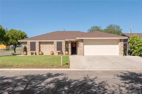 200 Teodora Dr, Rio Grande City, TX 78582