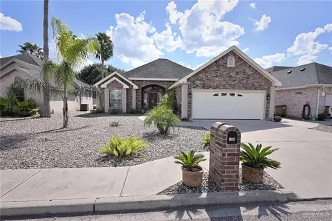 3516 Clubhouse Dr, Edinburg, TX 78542