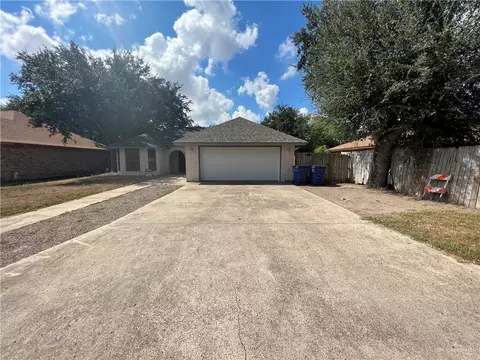 121 Lunar Dr, Donna, TX 78537