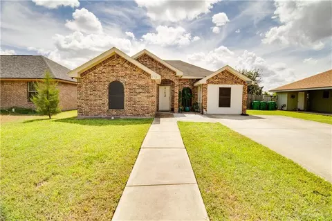 215 Candy Dr, Alamo, TX 78516